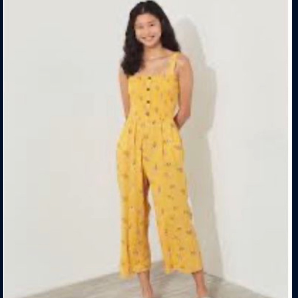 hollister yellow floral jumpsuit